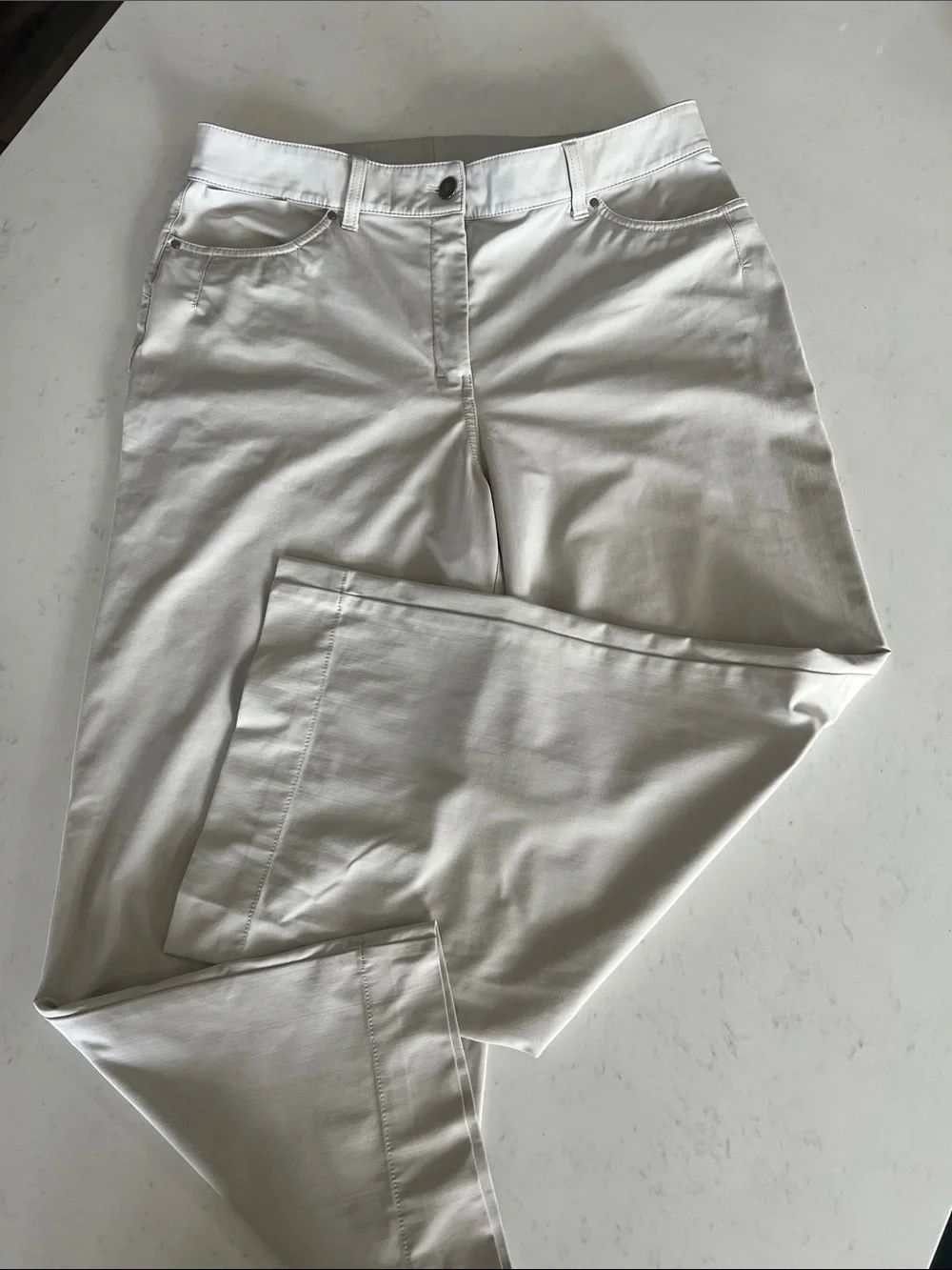 Lululemon Crop Pants in Off-White
